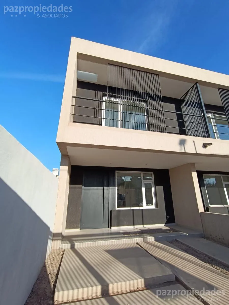 PH a Estrenar en Venta Barrio "Perticone" Centenario