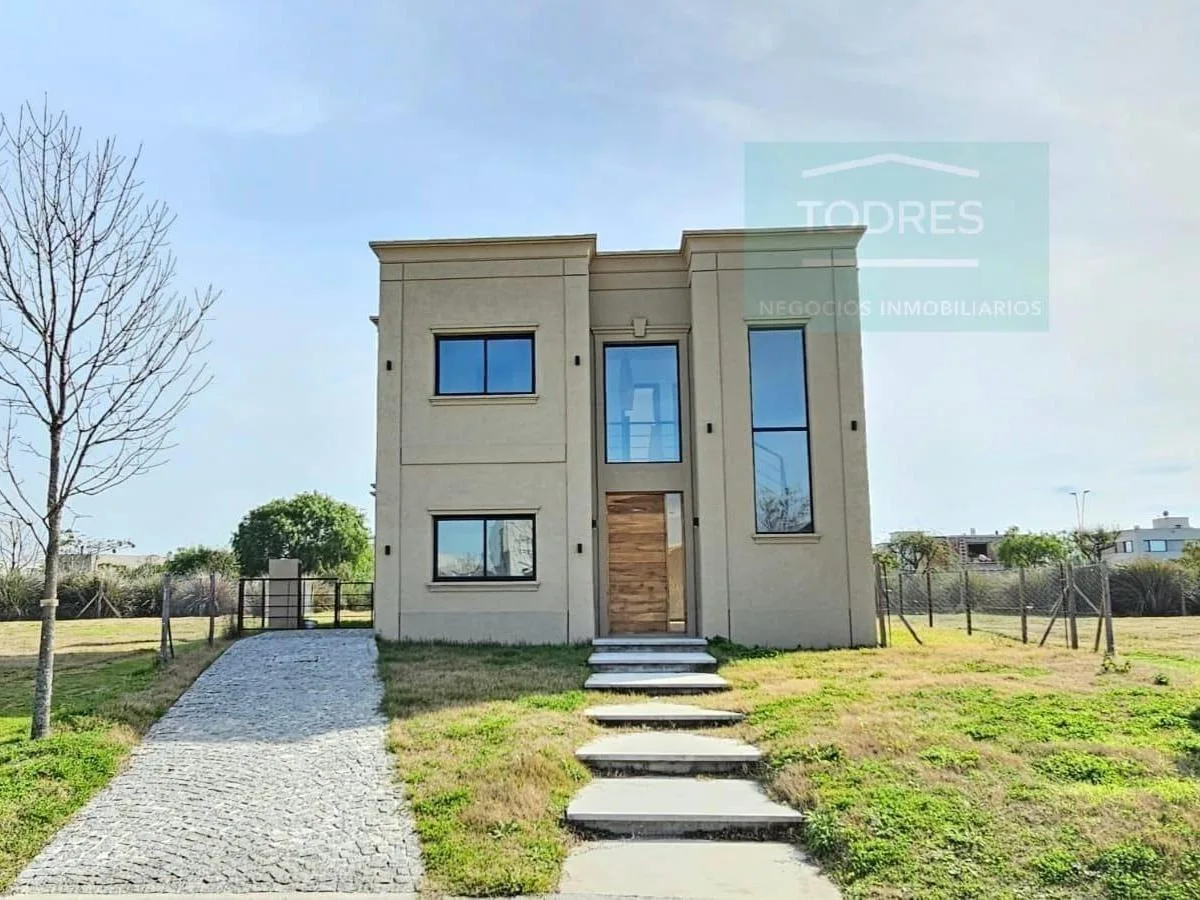 Casa en Venta con Pileta en Araucarias, Puertos, Escobar