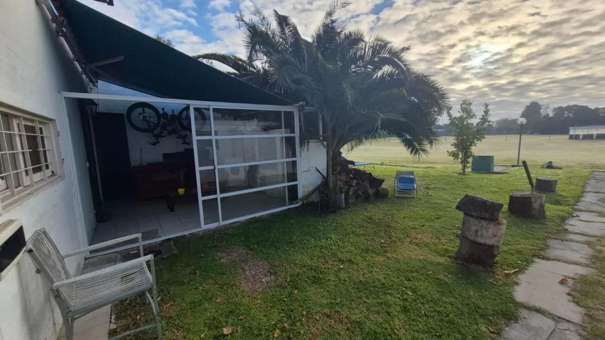 Excelente Casa 2 Amb con Patio, Jardin y Parrilla. Ubicado en Azul 298, Monte Grande