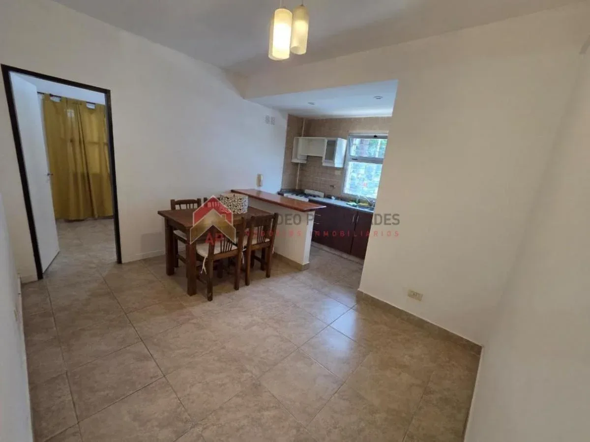 Impecable Dpto 3 Amb Al Frente en Planta Baja. Apto Credito. Excelente Ubicacion: Portela 611, Lomas