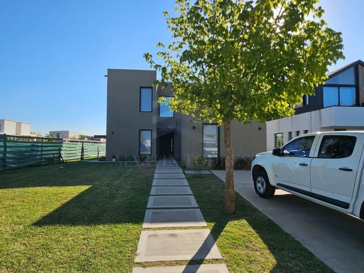 Casa en Venta en Araucarias, Puertos, Escobar
