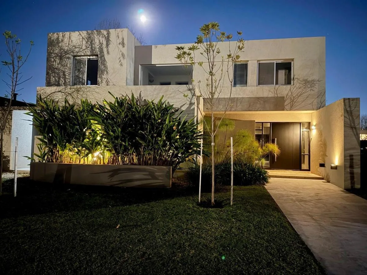 Casa en Venta en Santa Barbara, Tigre, G. B. a. Zona Norte