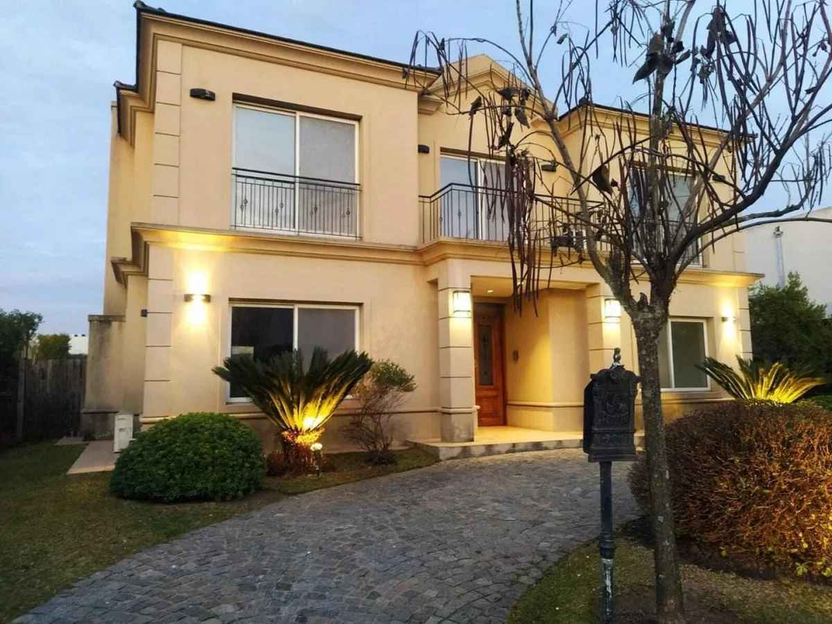Alquiler Casa en Tigre Nordeta Los Alisos
