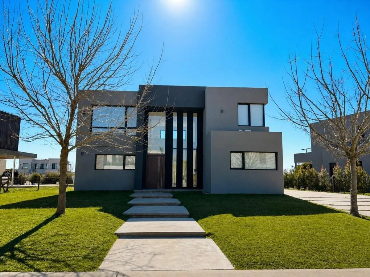 Casa a Estrenar en Venta en Barrio Acacias, Puertos, Escobar, G. B. a. Zona Norte, Argentina