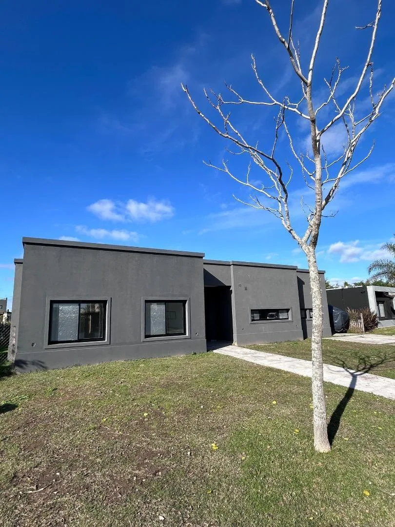 Casa a La Venta en Norte El Cantón