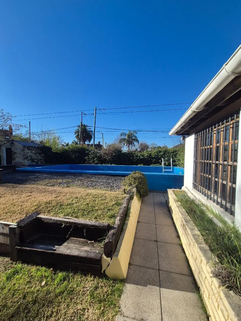 2 Casas en Centro de Maschwitz con Pileta