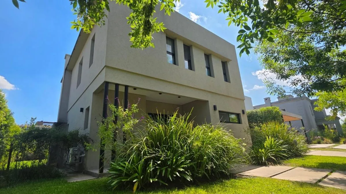 Casa a La Venta en Araucarias Puertos del Lago