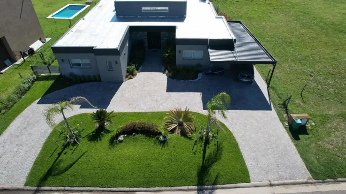 Hermosa Casa a La Venta en Haras Santa María Escobar