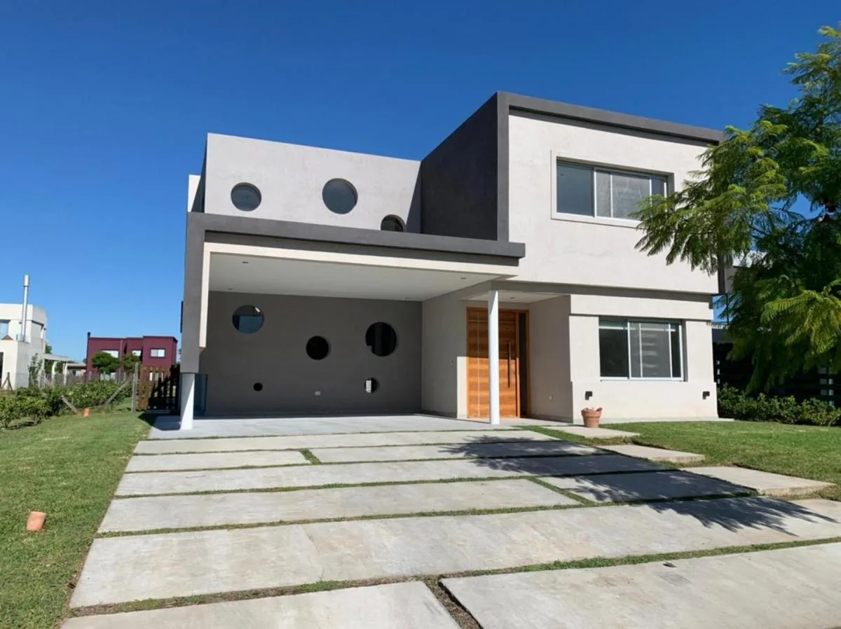Casa en Barrio Vistas Puertos